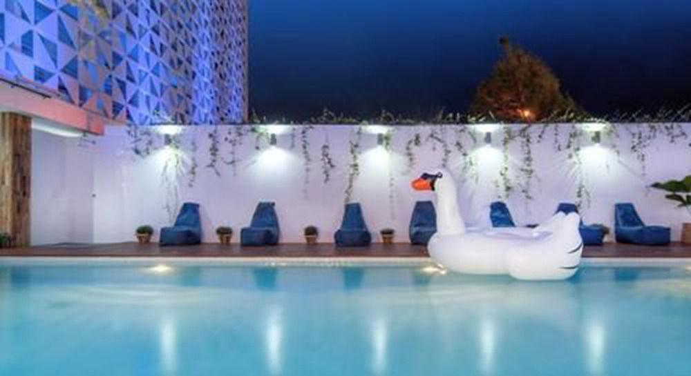 The Core Gallery Hotel Чиангмай Экстерьер фото